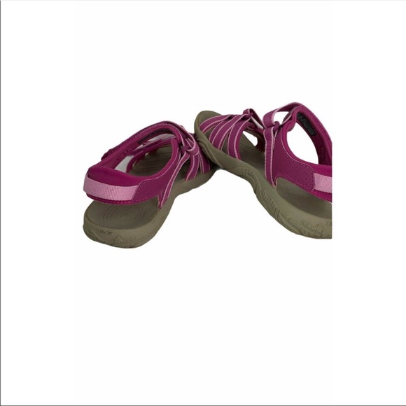 Teva Pink Strappy Sandals Style 6096 Size 4 - Picture 4 of 6